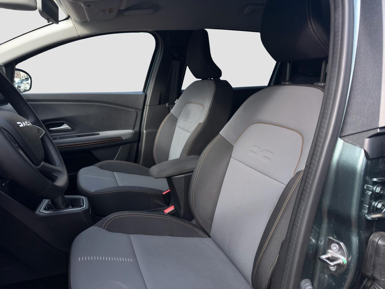 Dacia Jogger 1.6 Hybrid 140 7 posti Extreme
