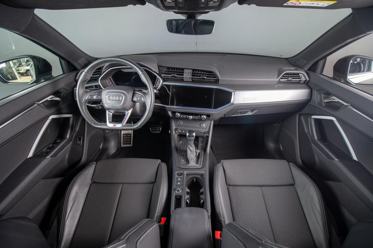 Audi Q3 Sb 35 Tdi 2.0 S-tronic S-line Black Line 150 Cv