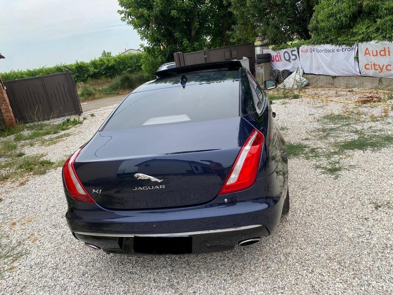 Jaguar XJ 3.0D V6 300 CV Premium Luxury