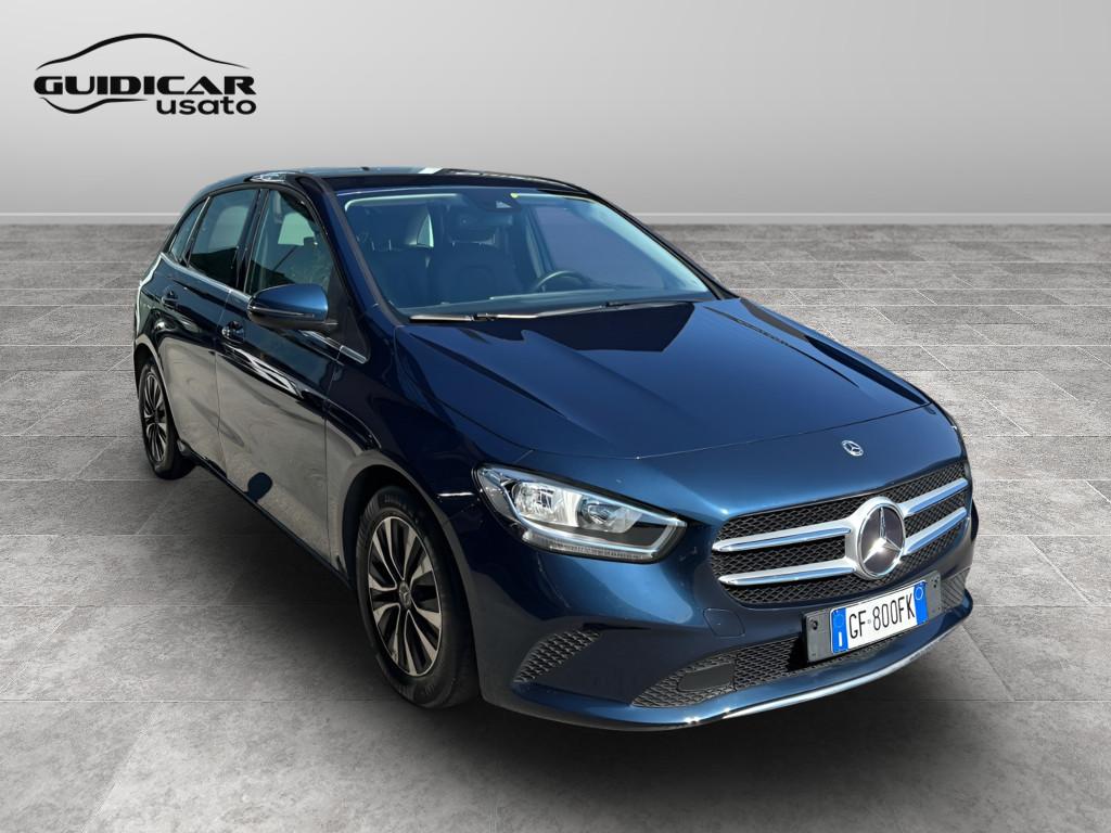Mercedes-Benz Classe B - W247 2018 - B 180 d Sport auto