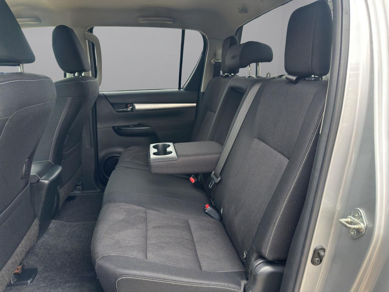 Toyota Hilux 2.4 d-4d double cab Lounge 4wd