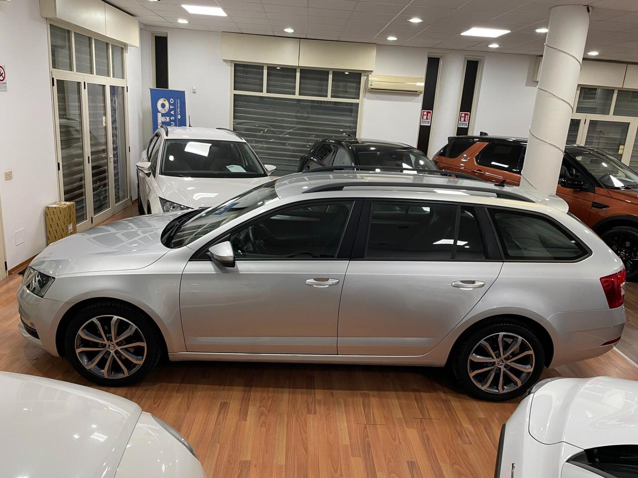 SKODA OCTAVIA WAGON 1.6TDI 115CV DESIGN EDITION