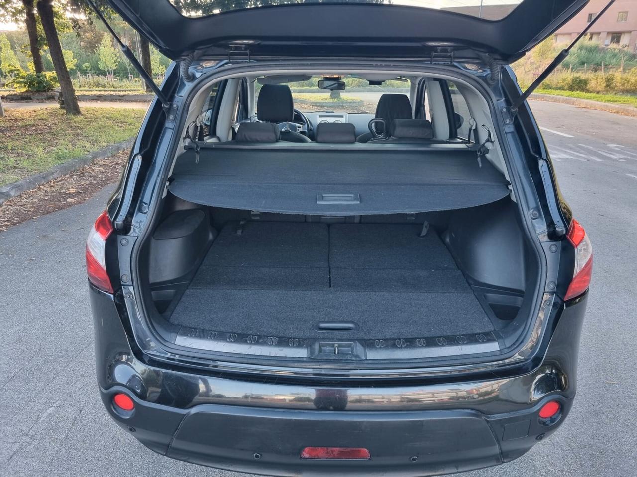 Nissan Qashqai Qashqai+2 2.0 dCi DPF Tekna