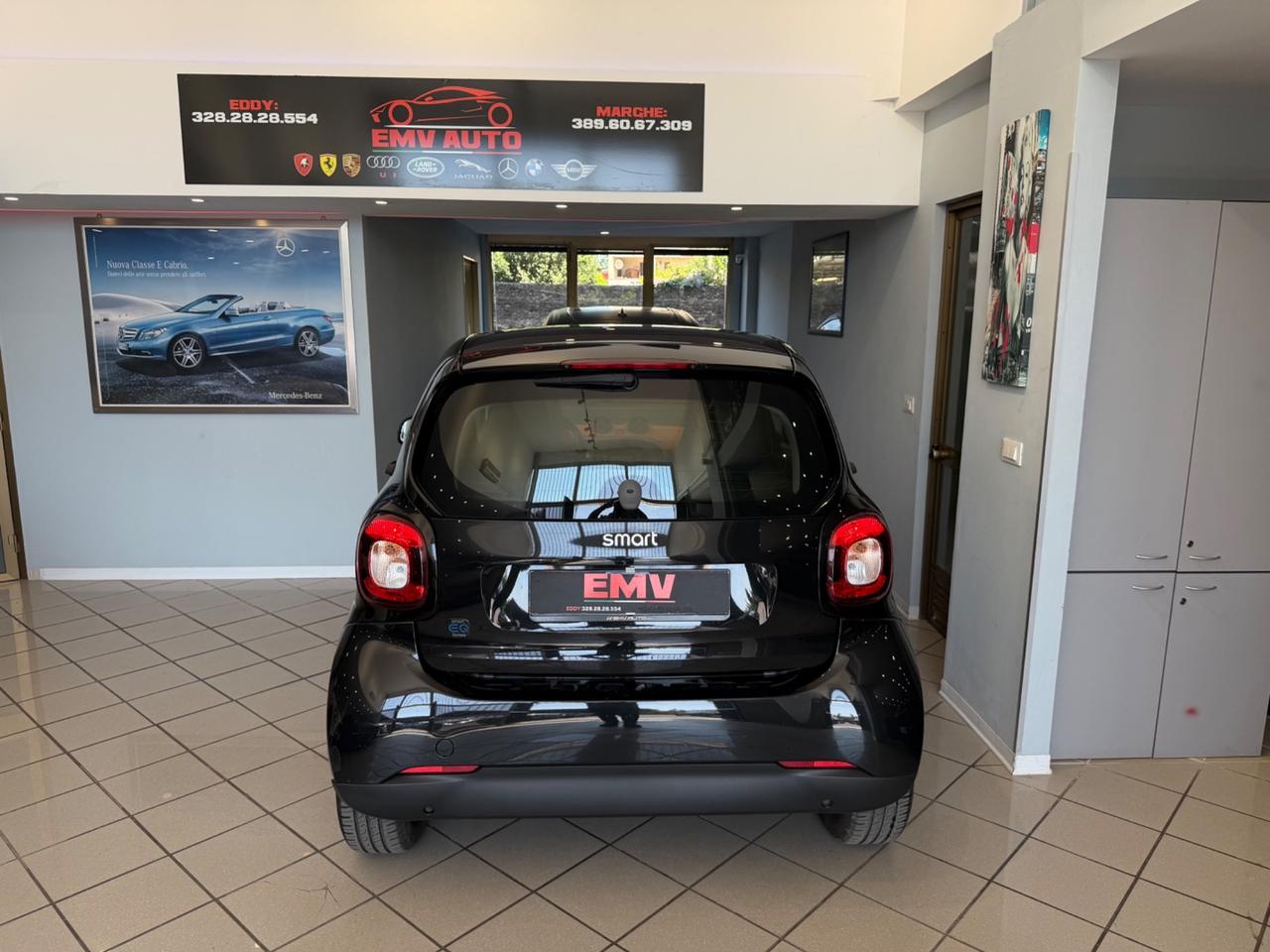 Smart fortwo EQ Prime iva esposta
