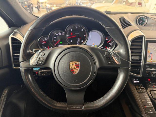 PORSCHE Cayenne 3.0 Diesel /BELL1SS1MO/