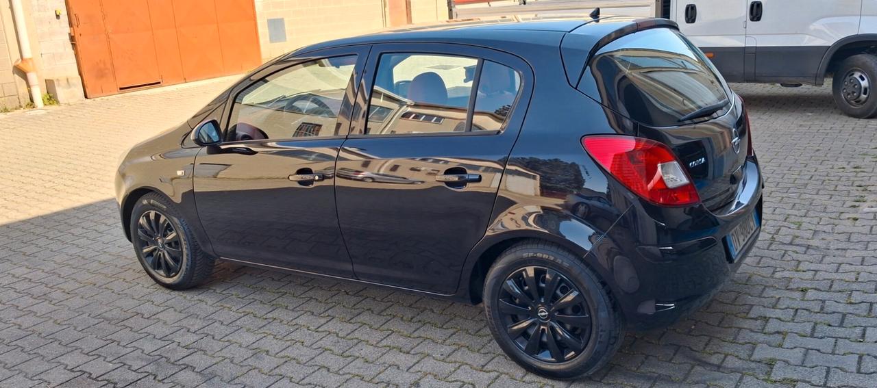 Opel Corsa 1.2 5porte Enjoy NeopatentatiOK
