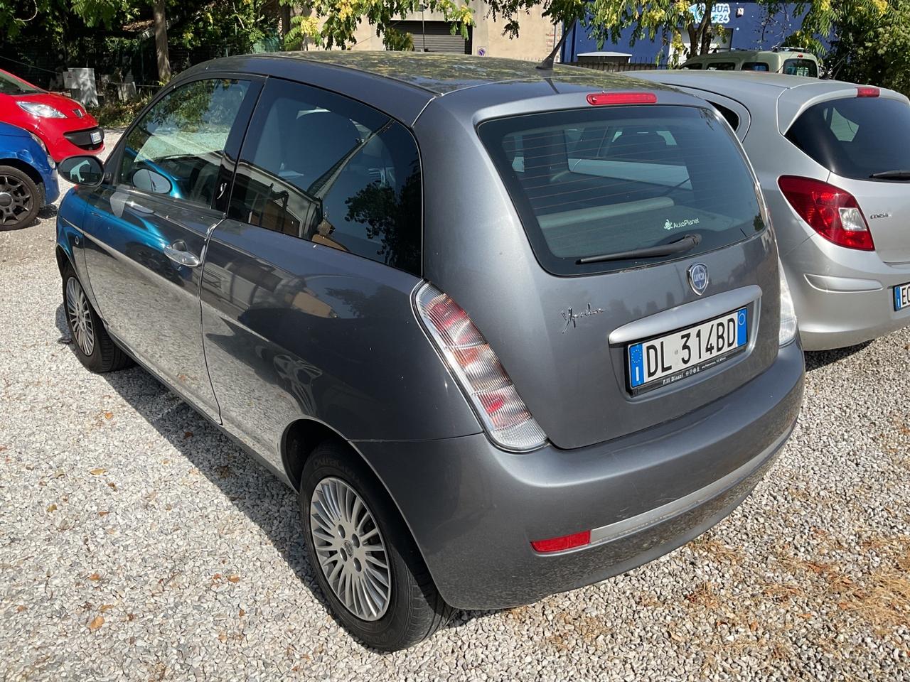 Lancia Ypsilon 1.2 Argento