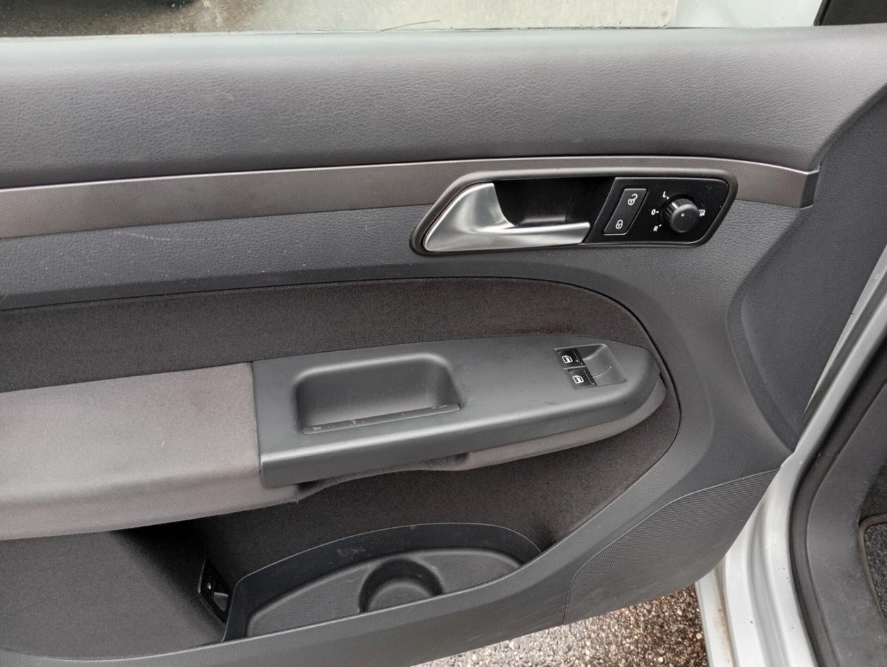 Volkswagen Touran 1.6 Trendline Bifuel G