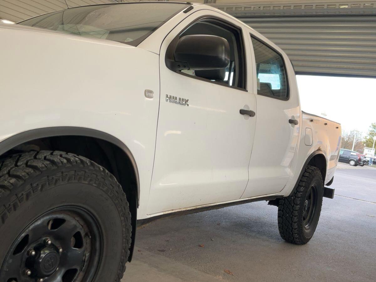 Toyota Hilux 2.5 D-4D 4WD 4p. Double Cab 4x4
