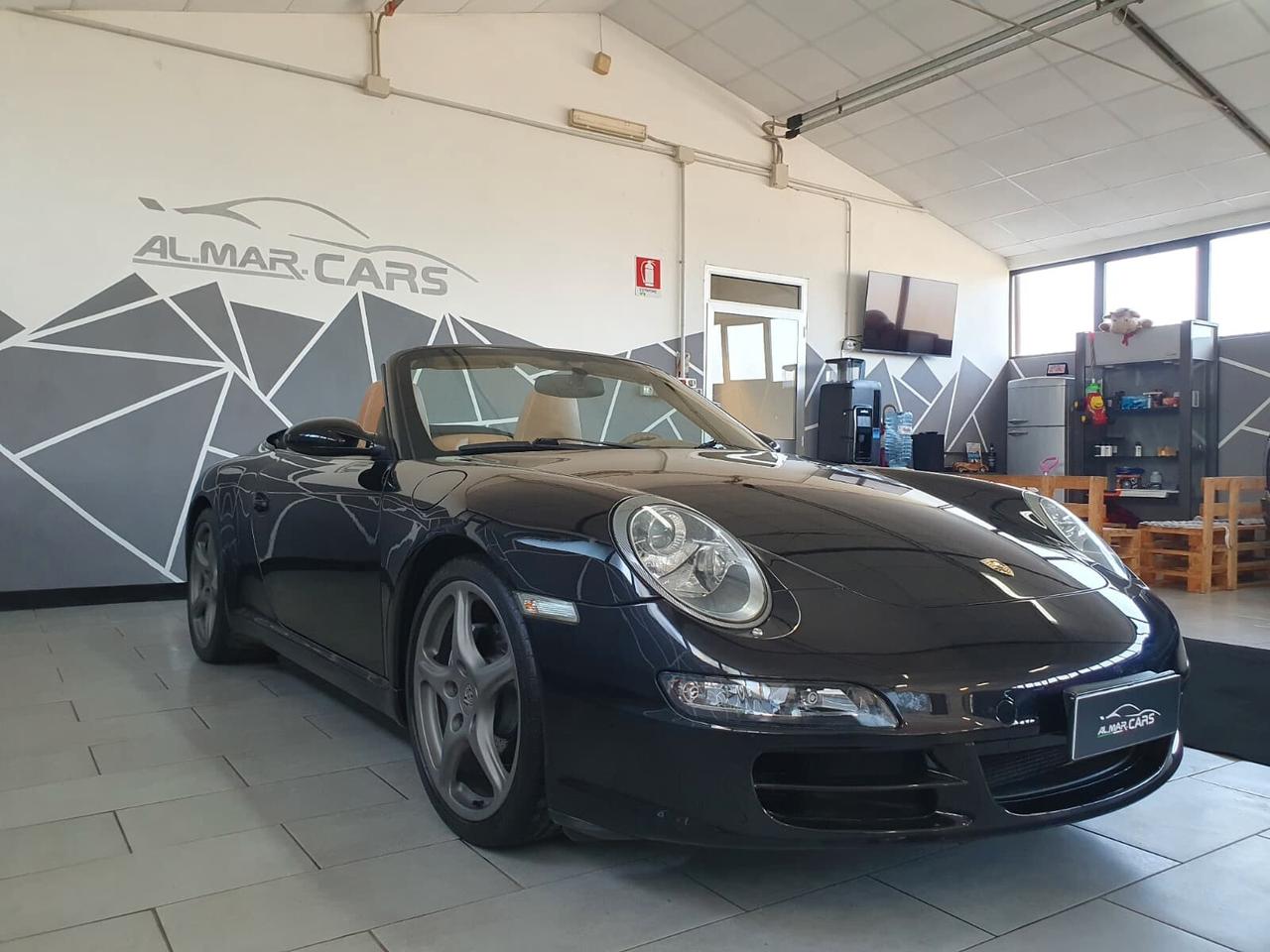 Porsche 911 Carrera Cabriolet