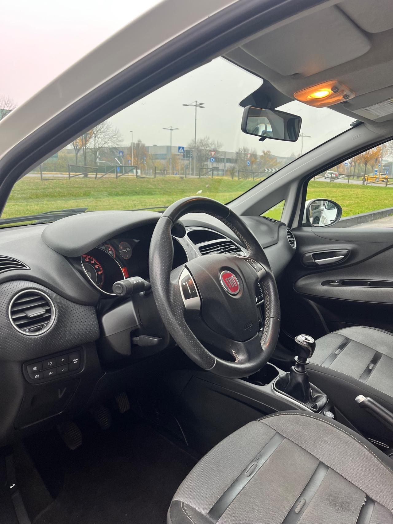 Fiat Punto Evo 1.4 Neopatentati