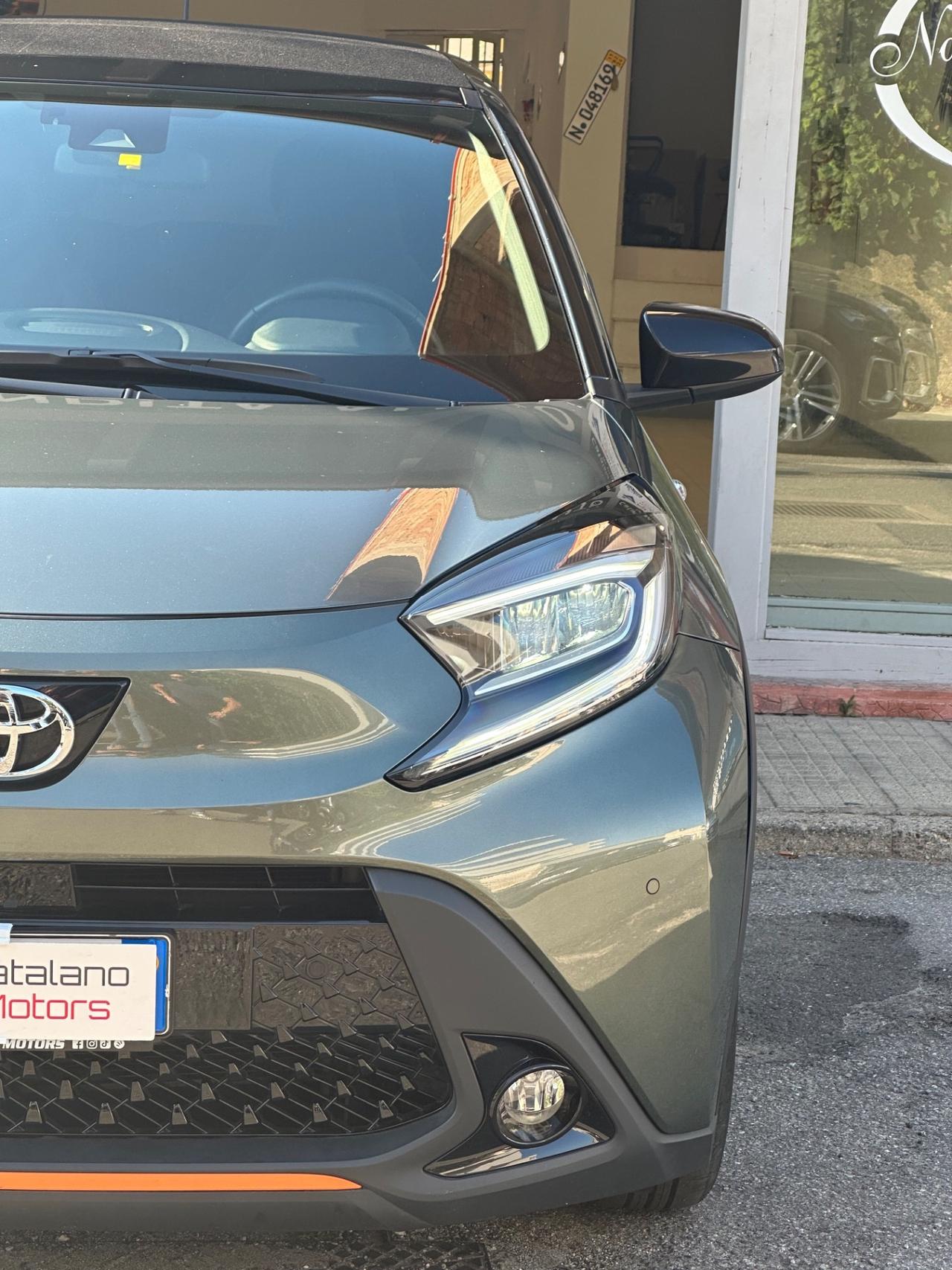 Toyota Aygo Connect 1.0 VVT-i 72 CV 5 porte x-play MMT