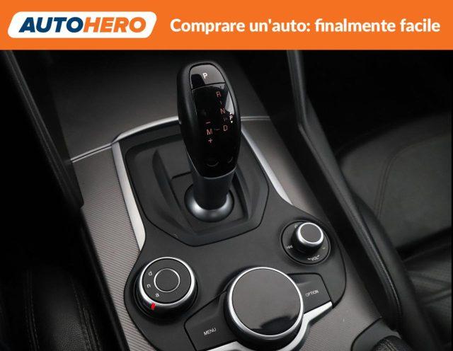 ALFA ROMEO Giulia 2.2 Turbodiesel 210 CV AT8 AWD Q4 Veloce