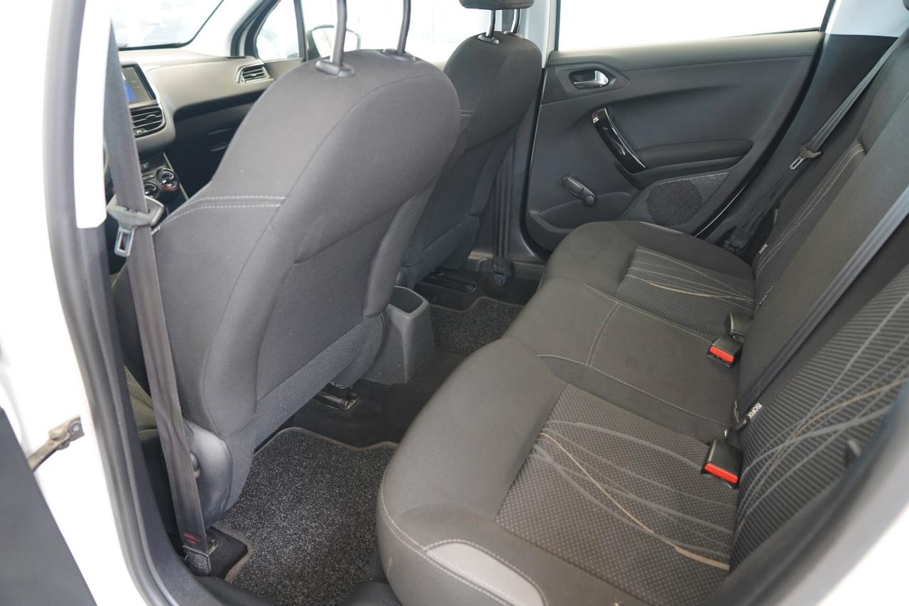 Peugeot 208 1.2 VTi 82 CV 5 porte Active
