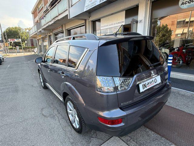 MITSUBISHI Outlander 2.2 DI-D Instyle DPF 7 p.ti UNICO PROPRIETARIO