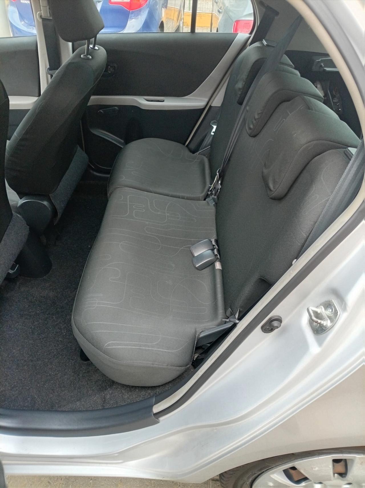 Toyota Yaris 1.0 5 porte Sol