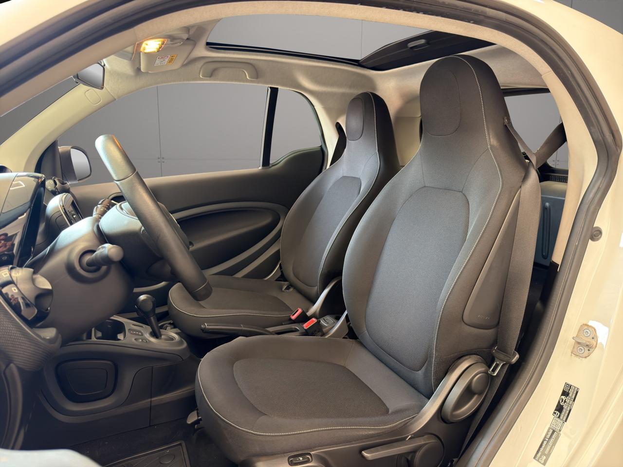 Smart forTwo 1.0 Passion - Unipro - Promo Finanziamento - Tetto panoramico - Schermo Navi - Retrocamera - Sedili Riscaldabili