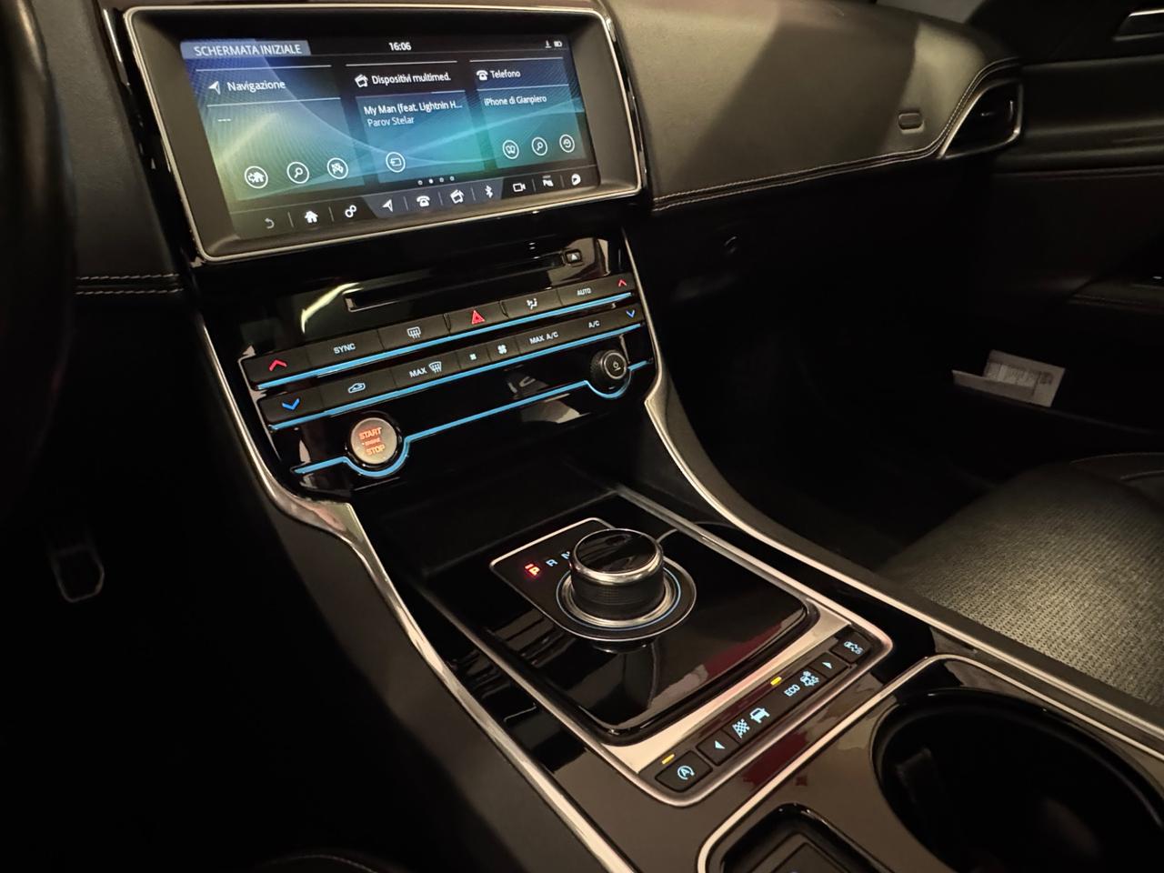 Jaguar XE 2.0 D Turbo 180 CV AWD aut. Portfolio Tetto Garantita