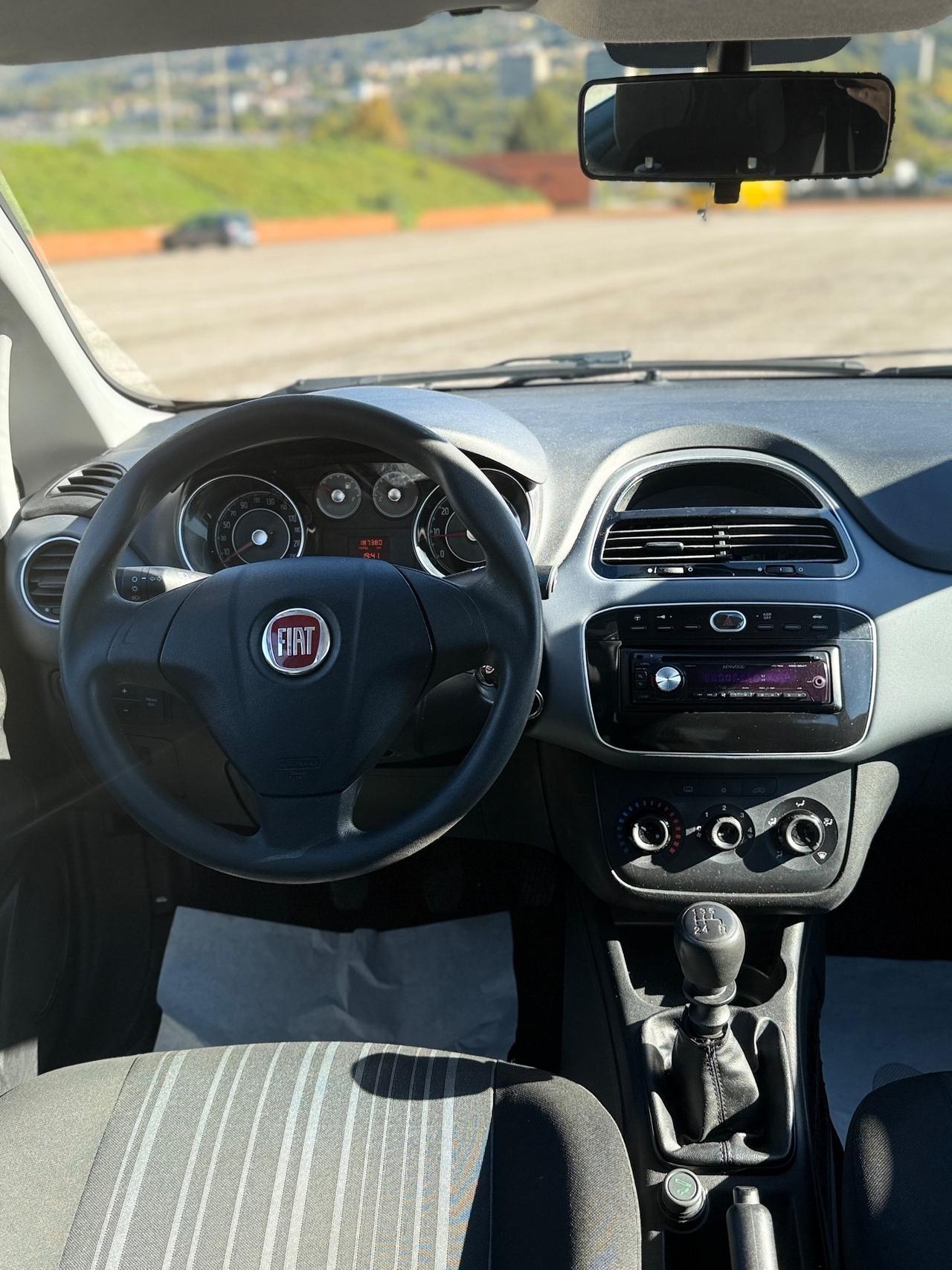 Fiat Punto Evo 1.4 5 porte Active OK NEOPATENTATI