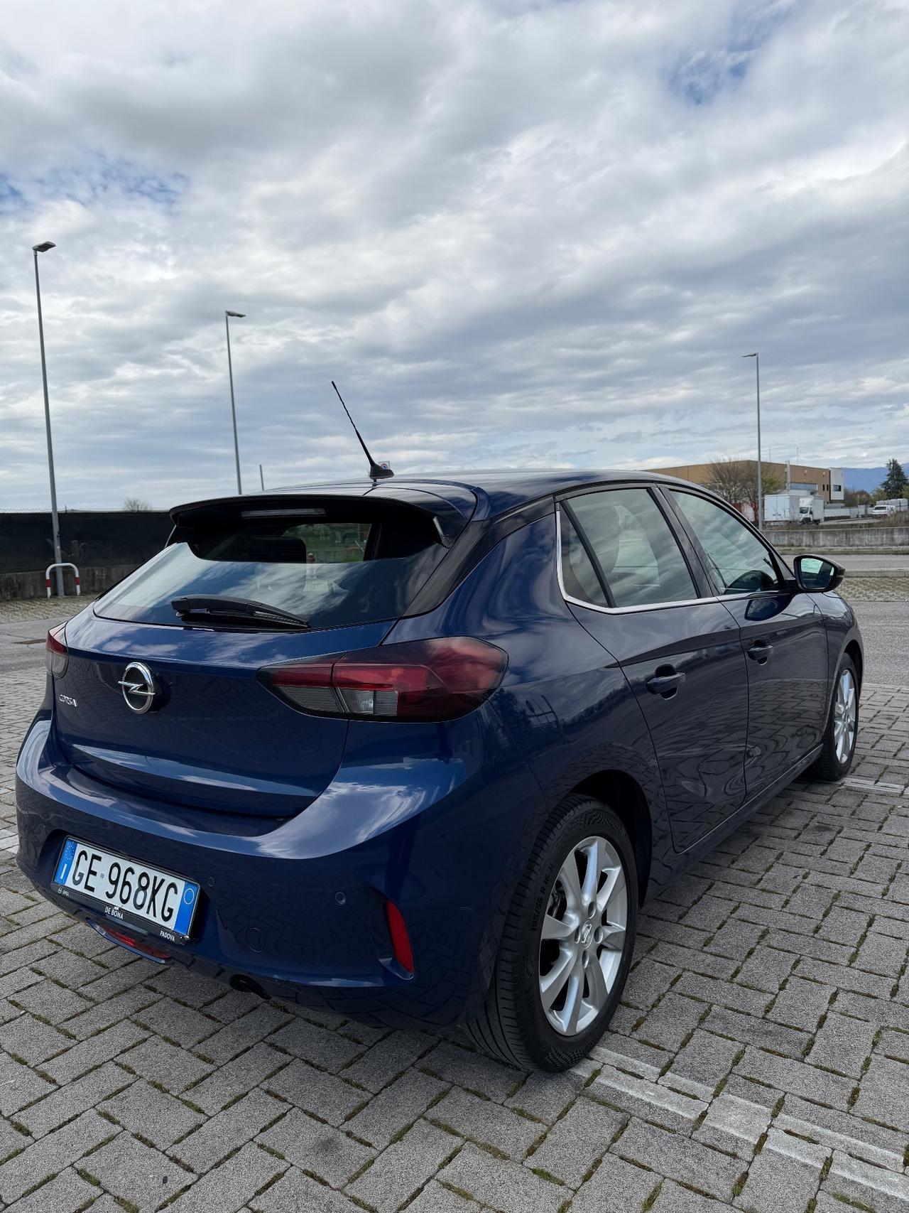 Opel Corsa 1.5 D 100 CV GS Line