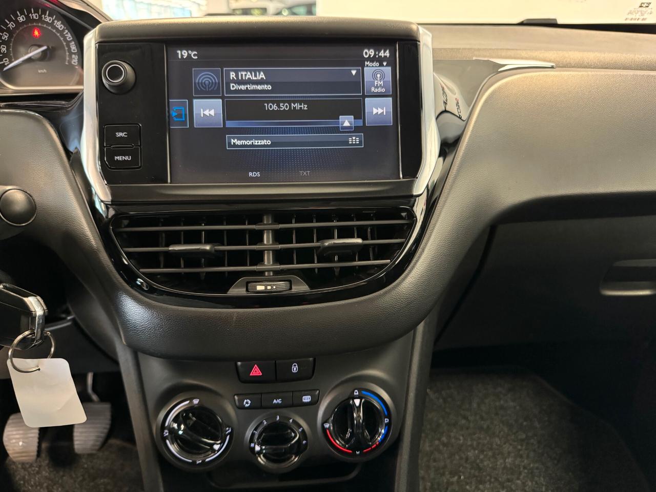 Peugeot 208 PureTech 82 5 porte Active NEOPATENTATI UNIPROP.