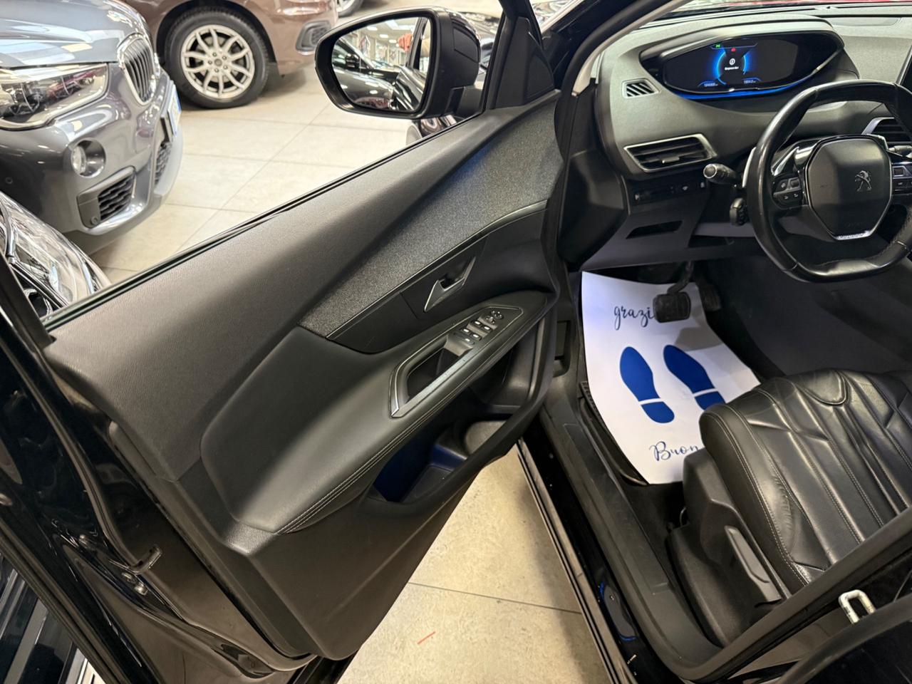 Peugeot 3008 BlueHDi 130 S&S Allure EAT8