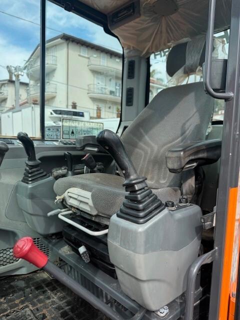 Escavatore Cingolato DOOSAN DX62R