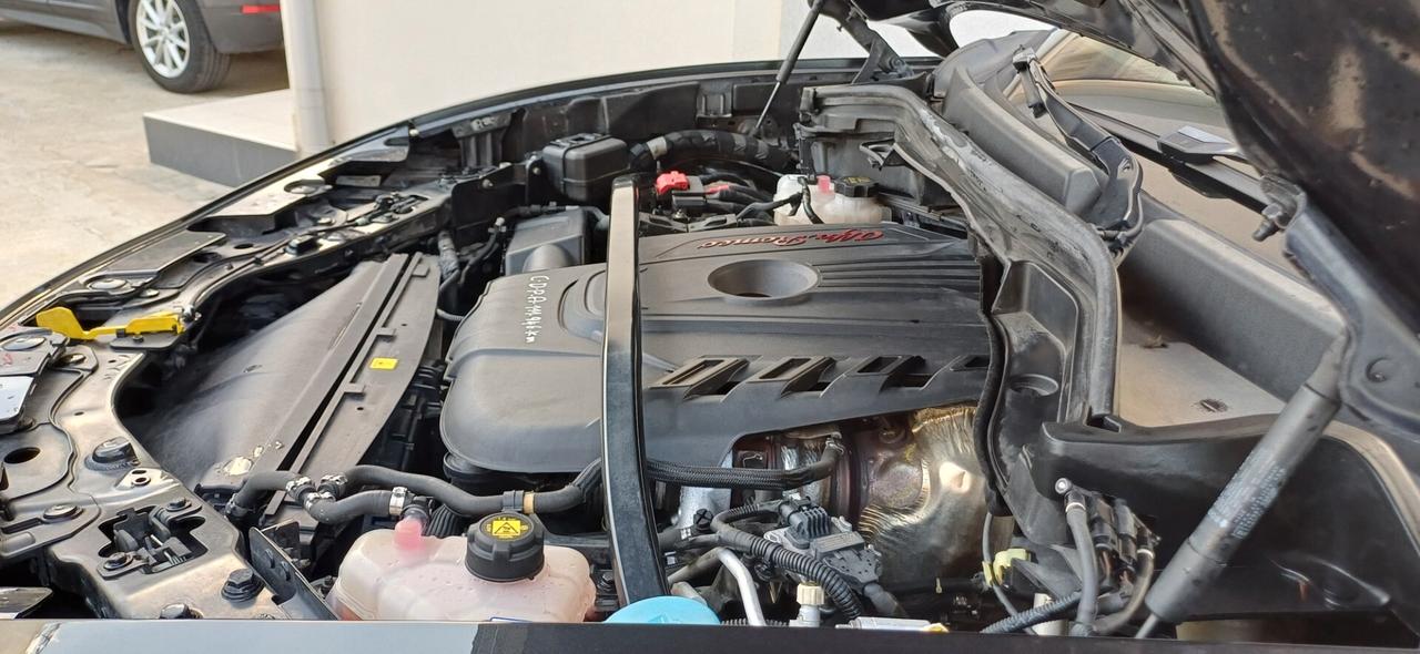 Alfa Romeo Stelvio 2.2 210 CV Q4 Veloce Tì