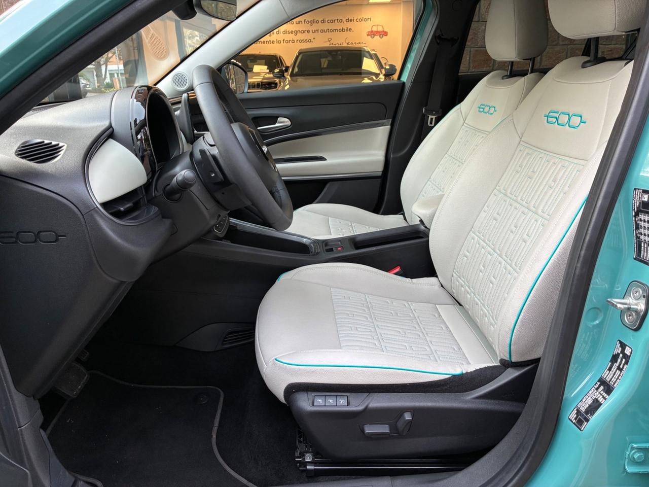 Fiat 600 Hybrid 110 CV DCT MHEV La Prima