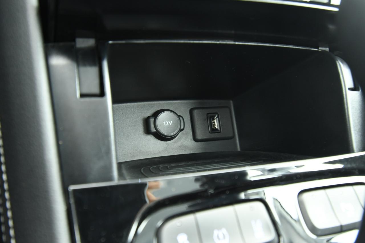 OPEL Grandland X 1.5 ecotec Elegance s&s 130cv at8 NEOPATENTATI+APP CONNECT