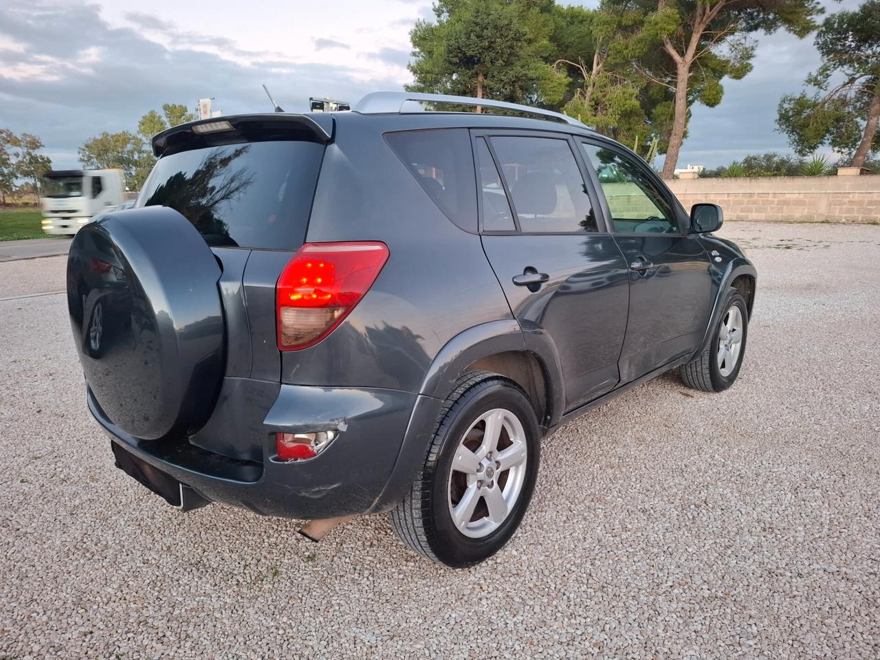 TOYOTA RAV 4 2.2 D 177 cv 4x4 LUXURY *PELLE-CERCHI*