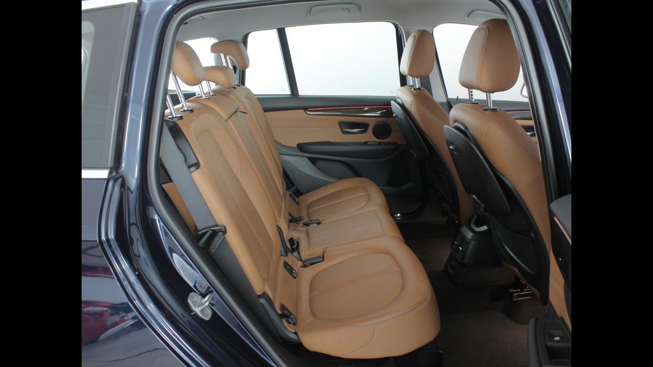 BMW Serie 2 F46 2015 Gran Tourer - 216d Gran Tourer Luxury 7p.ti auto