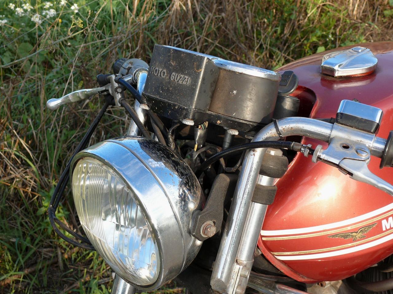 Moto Guzzi V7 SPORT (M1225)