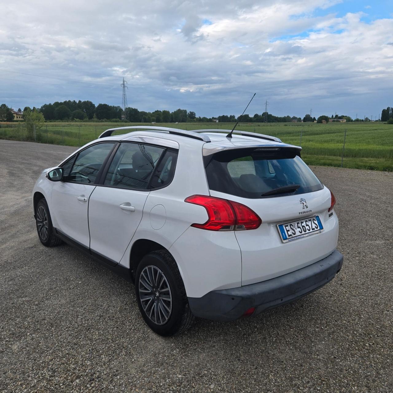 Peugeot 2008 1.2 VTi 82CV Access
