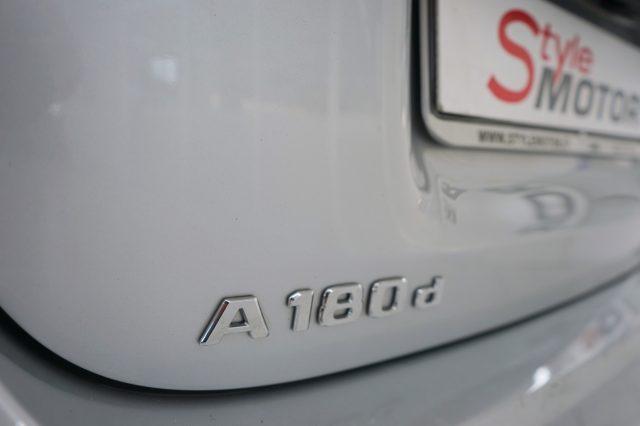 MERCEDES-BENZ A 180 d Automatic Business Extra Uniprop. Certificata