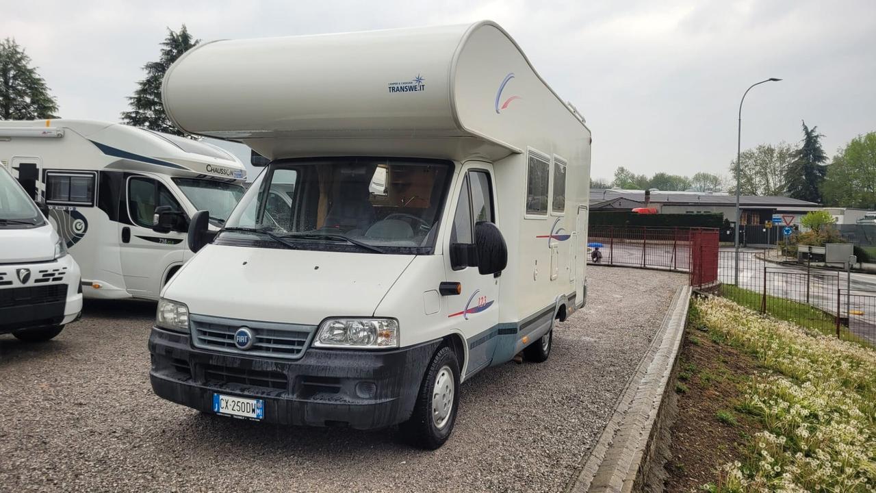 Challenger Mageo 123 Mansardato con letti a castello in coda