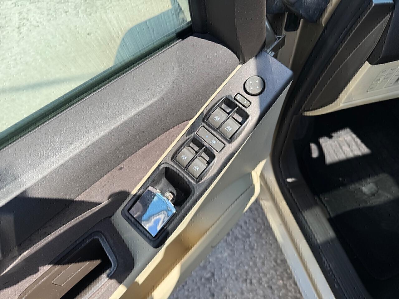 Lancia MUSA Multijet Platino “TETTO APRI”