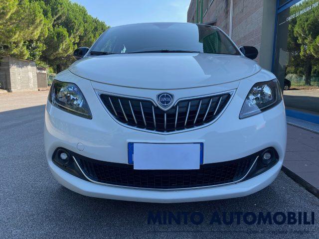 LANCIA Ypsilon 1.0 70CV HYBRID SENSORI PARCHEGGIO NAVIGAZIONE