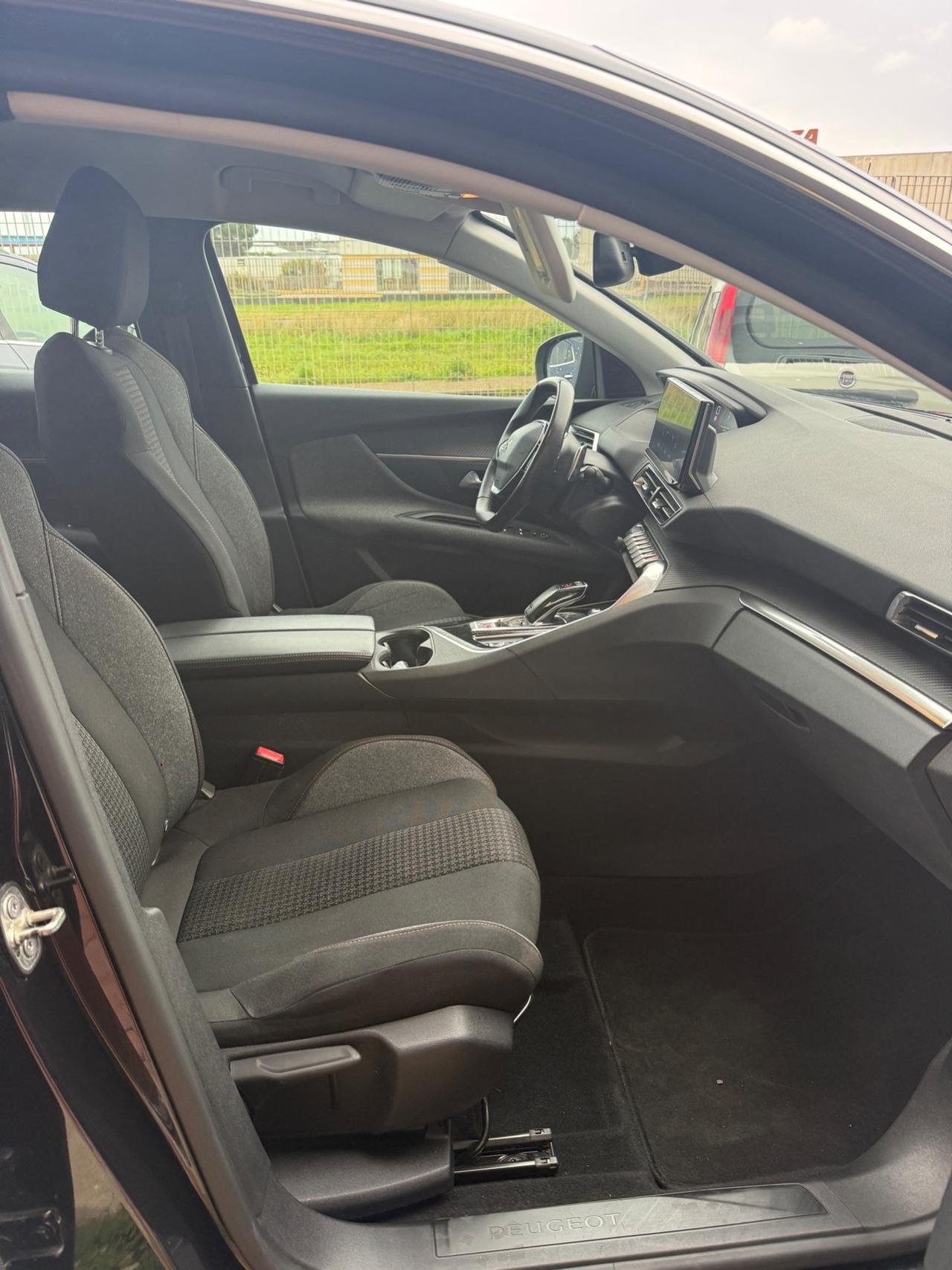 Peugeot 3008 BlueHDi 130 Business IVA ESPOSTA my21"