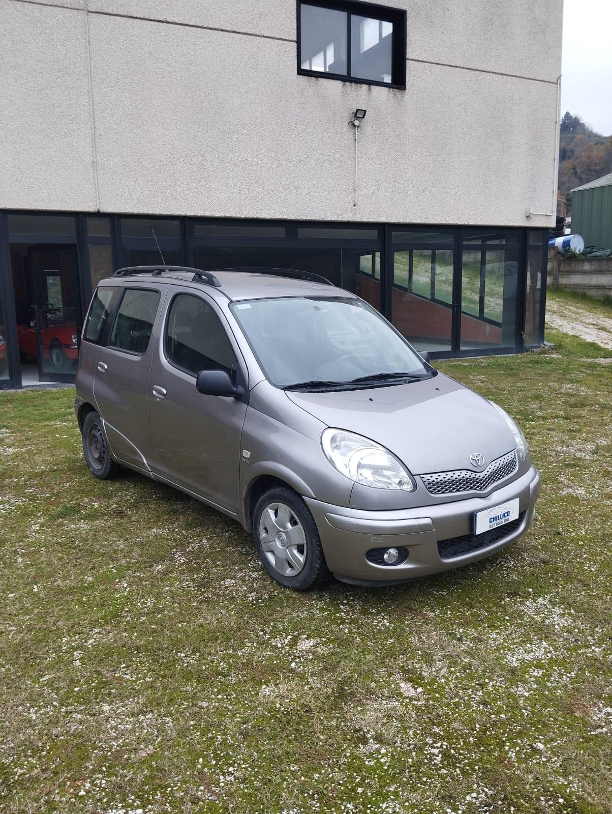 Toyota Yaris Verso 1.3i 16V cat Sol