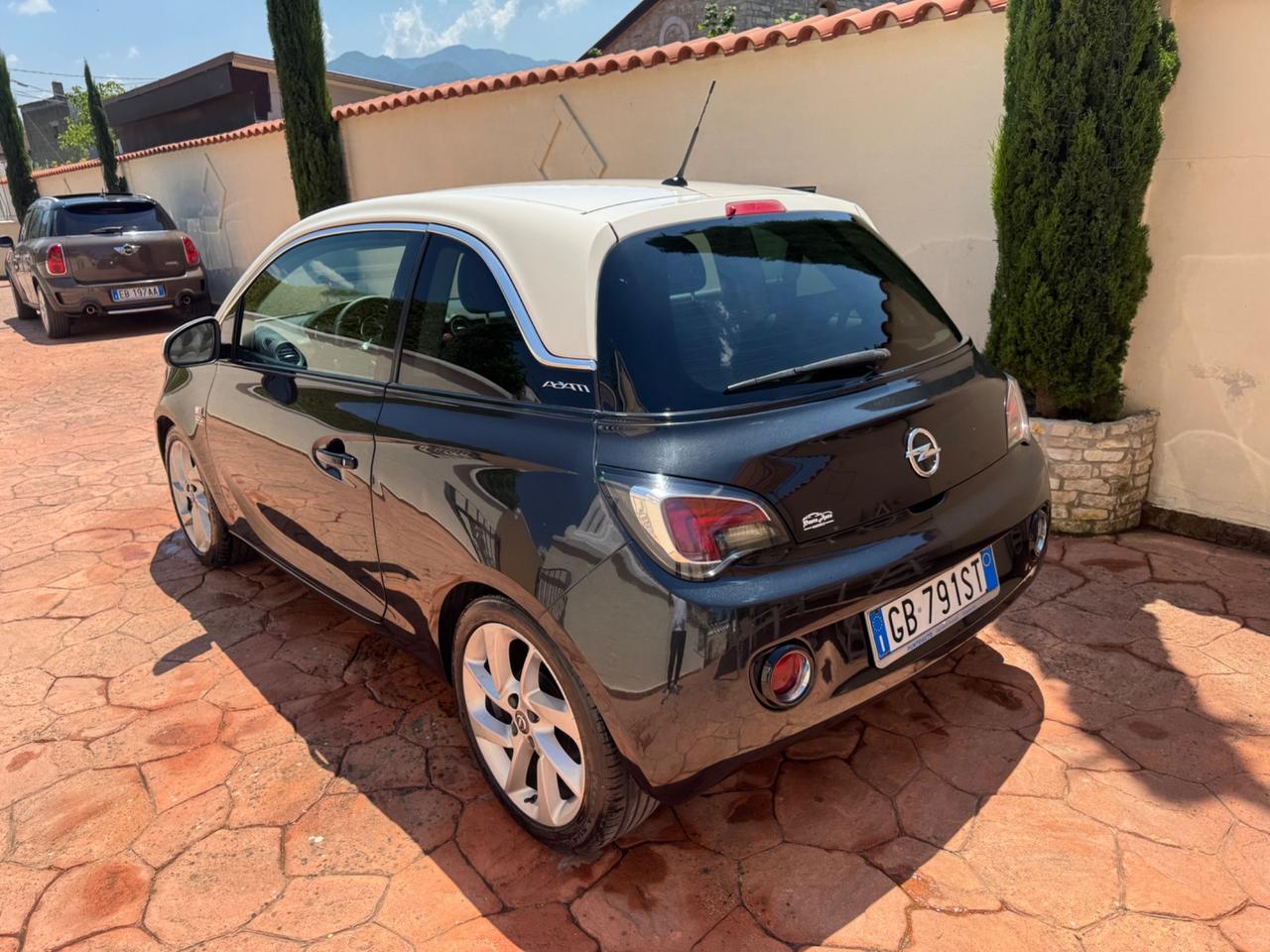 Opel Adam 1.4 87 CV GPL Tech White/Black Link