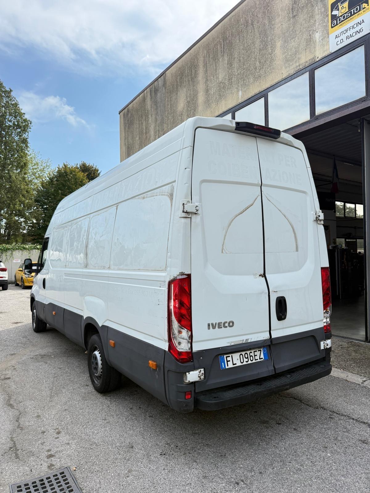Iveco Daily 33S11V 2.3 HPT PM-SL-TM Furgone