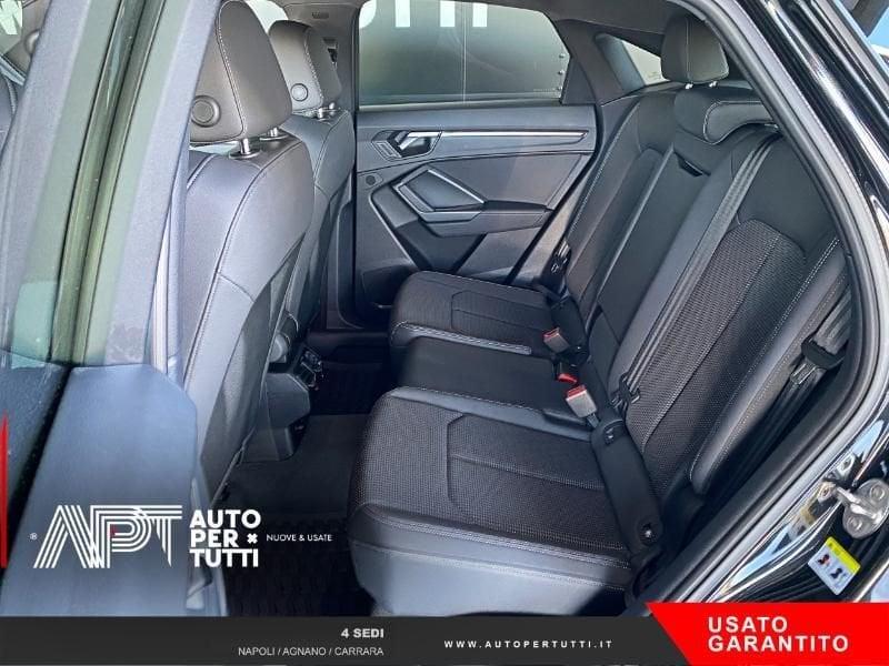 Audi Q3 Q3 Sportback 35 1.5 tfsi Identity Black s-tronic