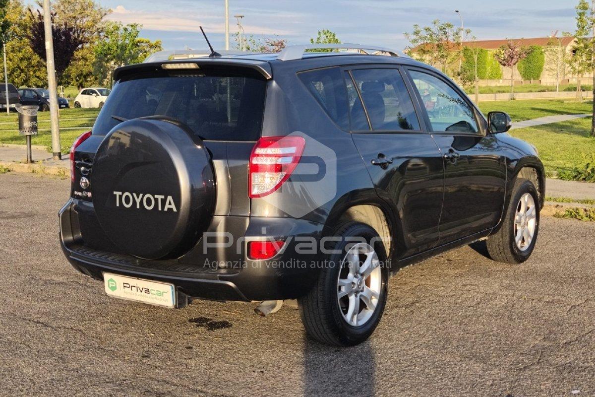 TOYOTA RAV4 2.2 D-4D 150 CV DPF