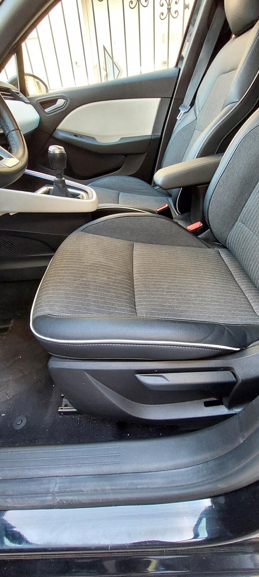 CLIO TCE MOD.TECHNO 1,0 BENZINA 90 CV NAVIGATORE TELEFONO RETROCAMERA STRAFULL OPTIONAL