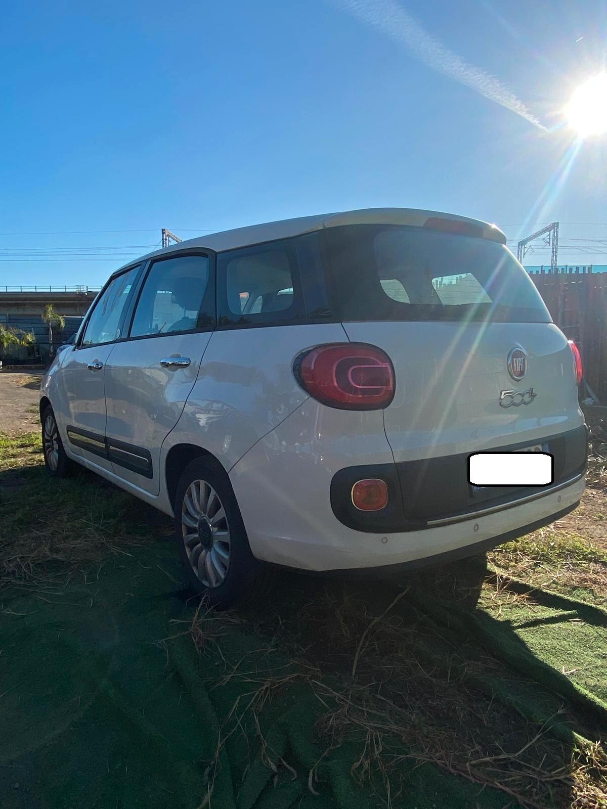 Fiat 500L 1.6 Multijet 120 CV Lounge LEGGI