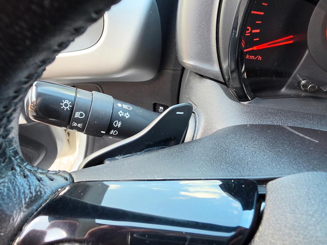 Peugeot 108 1,0 benzina 02/2018 Cv69 AUTOMATICA