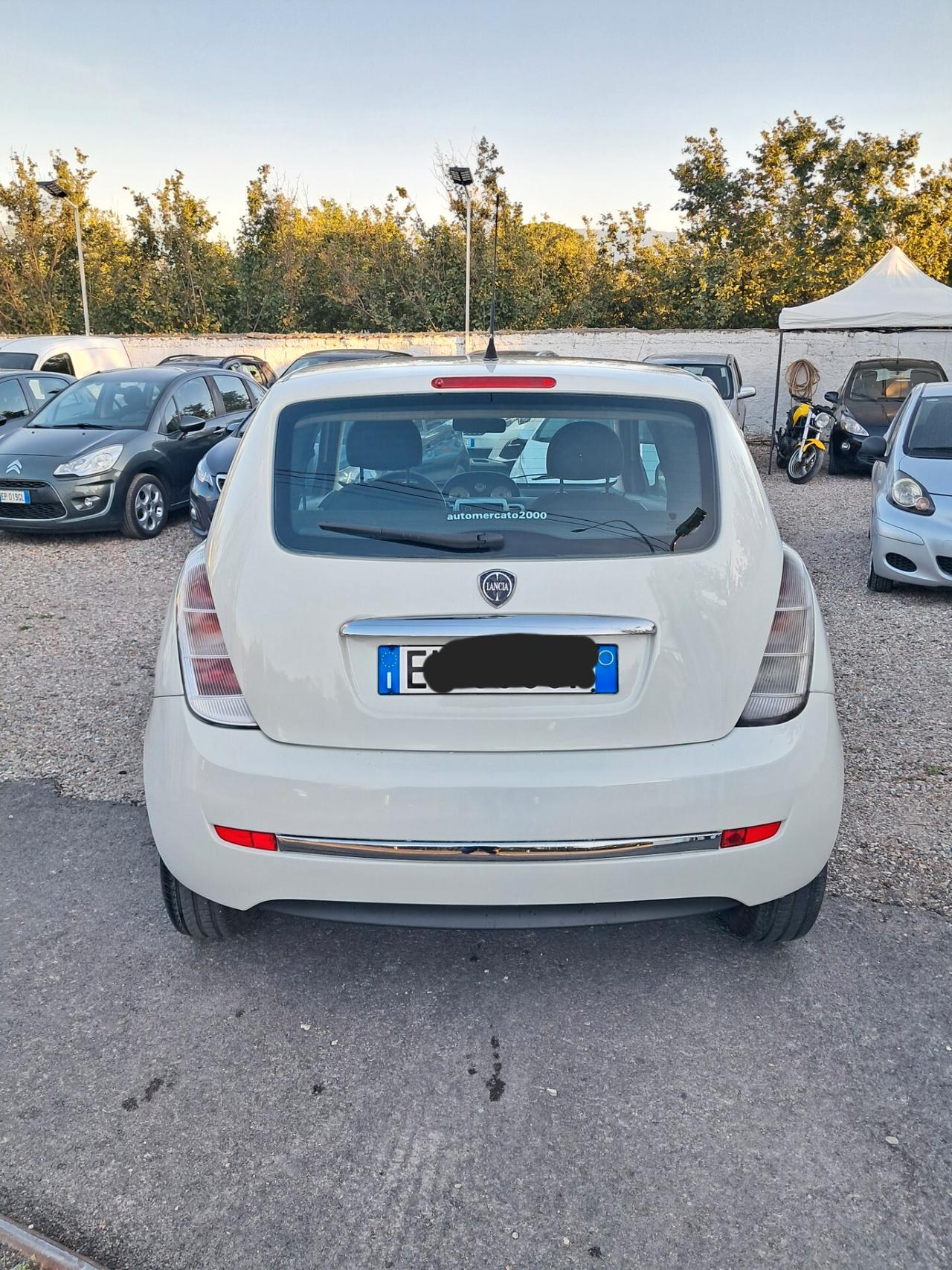 Lancia Ypsilon 1.3 MJT 75 CV