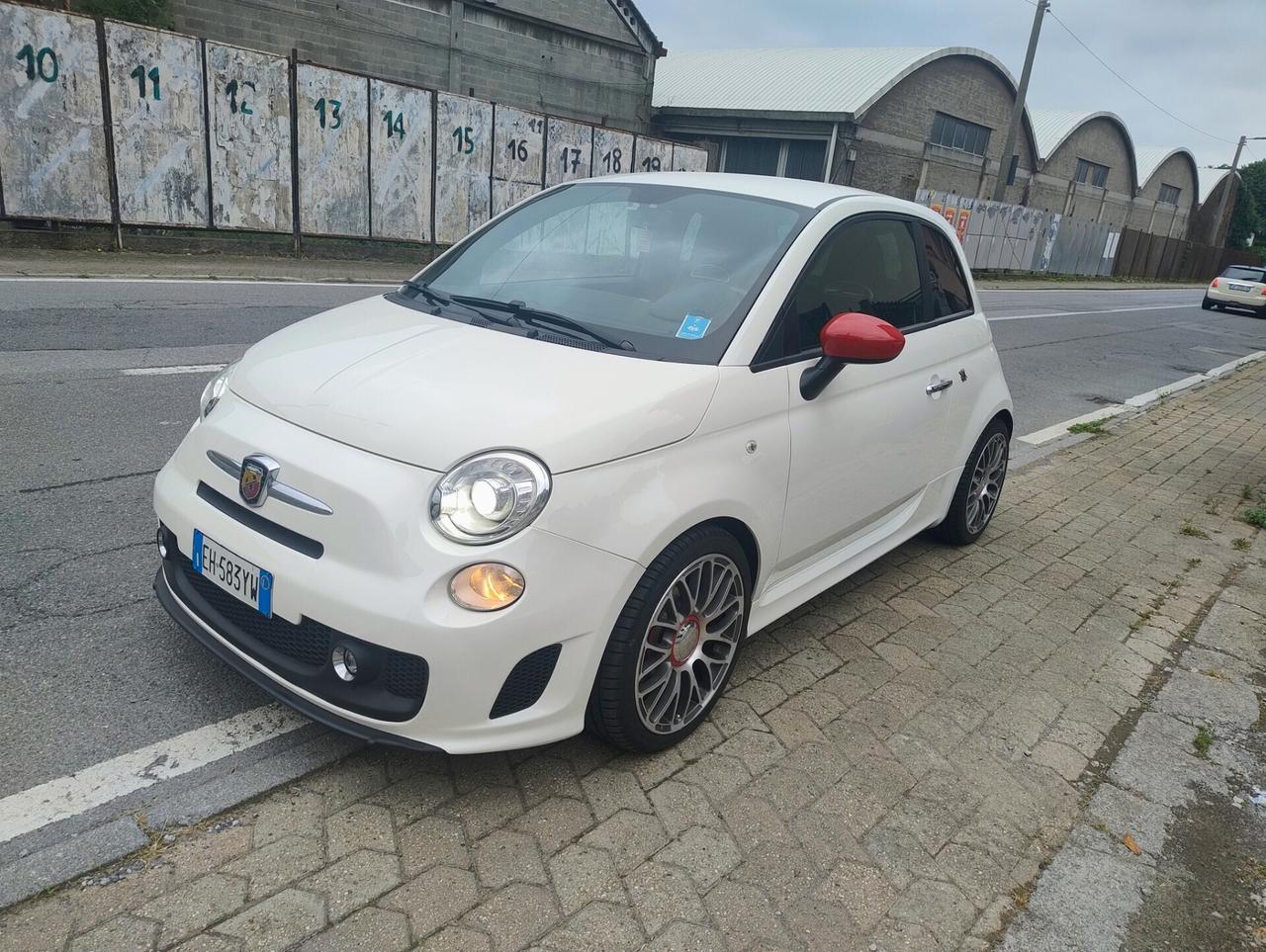 Abarth 500 1.4 Turbo T-Jet MANIACALE