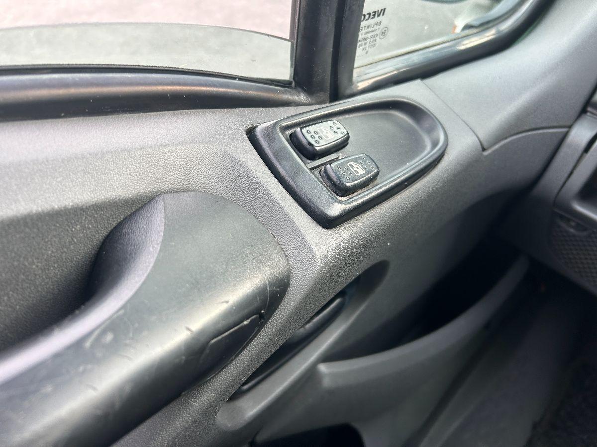 IVECO DAILY 35C15 3.0 HPI 7 POSTI DOPPIA CABINA RIBALTABILE